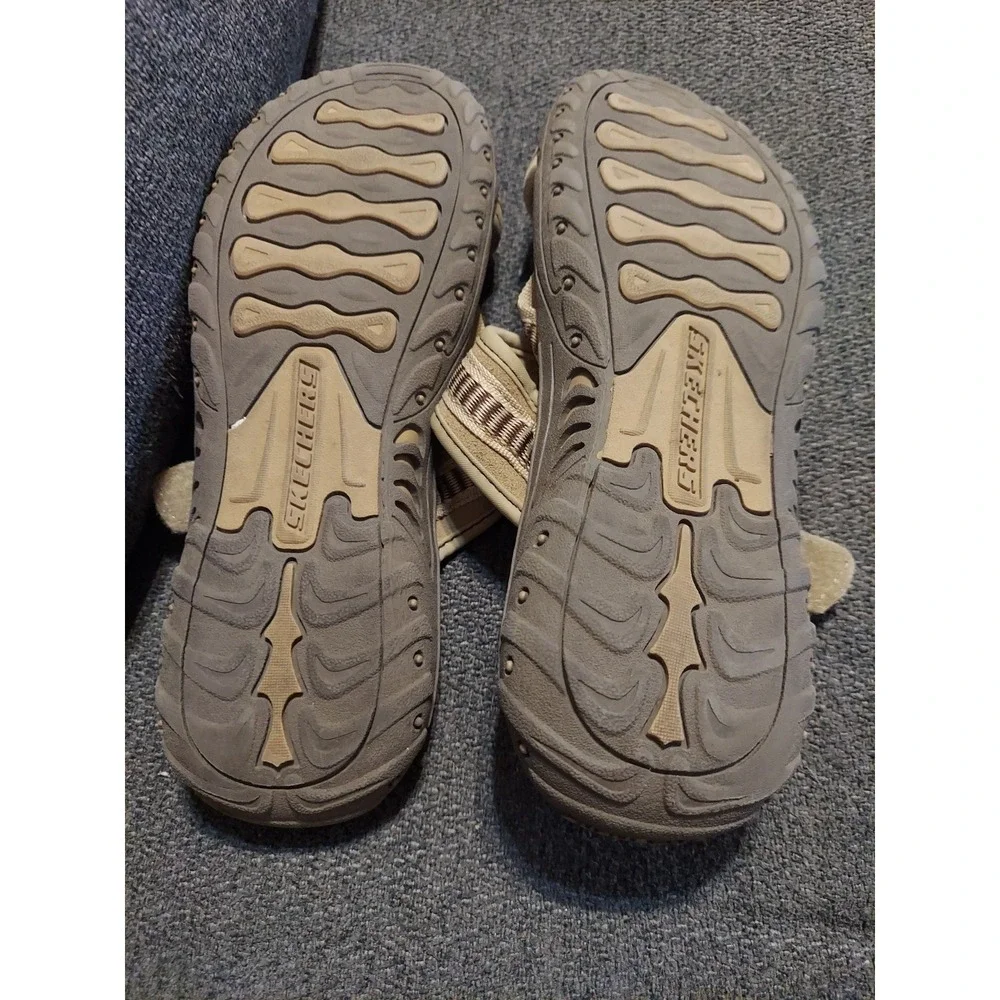 Skechers Women's 8 Reggae All Natural Outdoor Lifestyle Taupe Sandals Adjustable